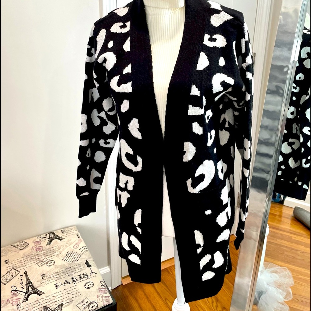 Leopard print cardigan NWT